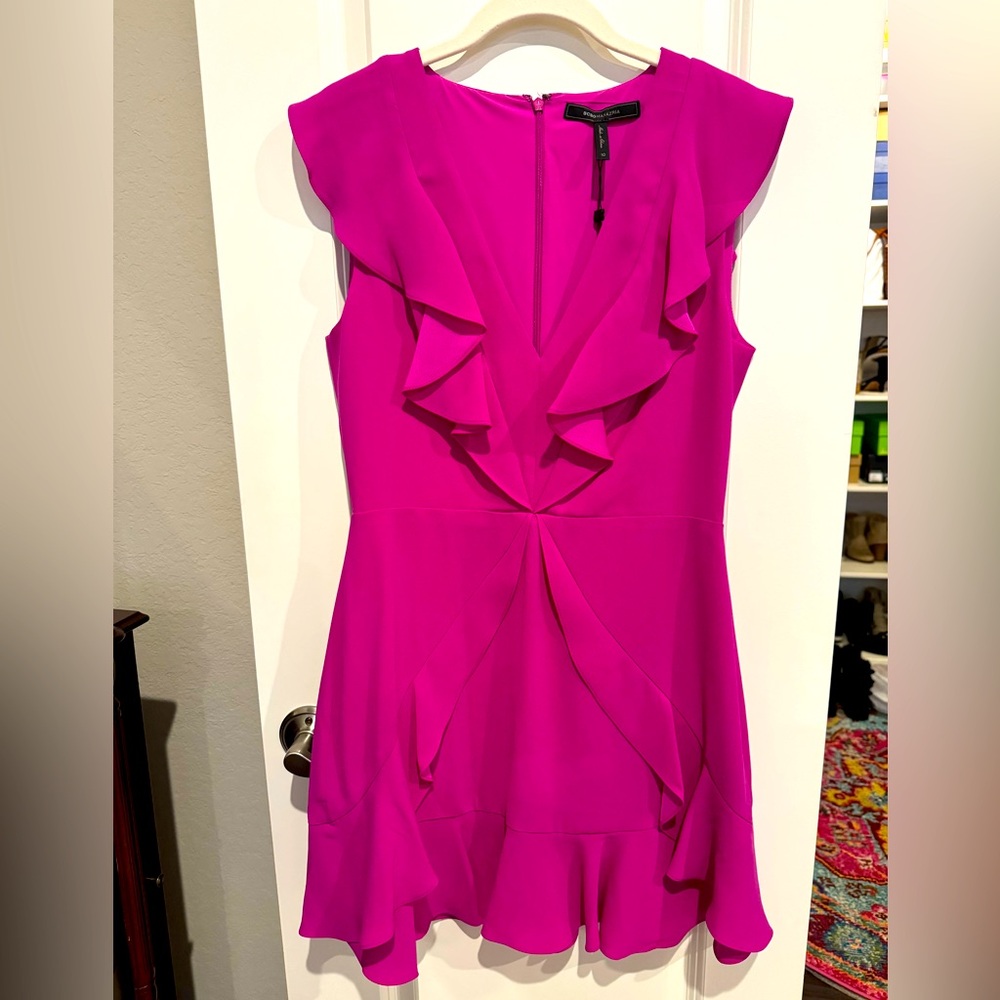 Adorable BCBG Maxazaria Dress in Magenta 💖😍💝 Size 10 NWT Party Dress